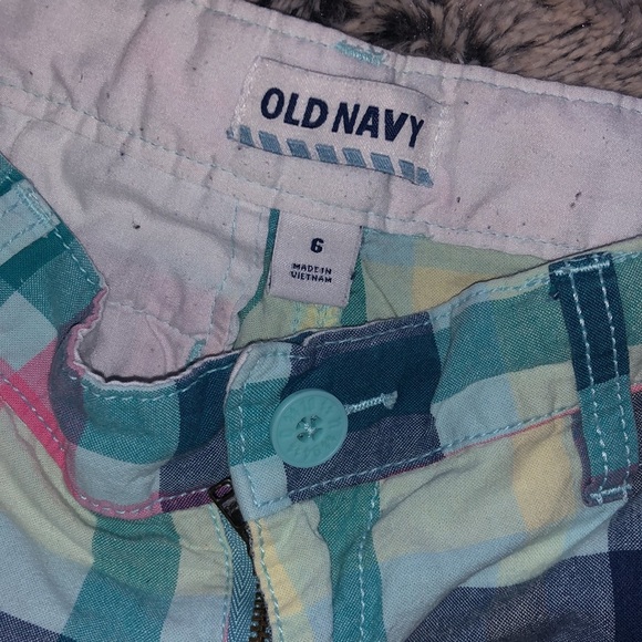 5/$25🖤 plaid shorts - Picture 3 of 4